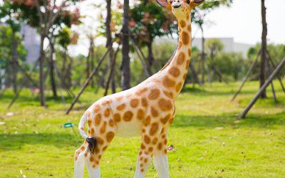 动物园大型景观仿真动物长颈鹿雕塑