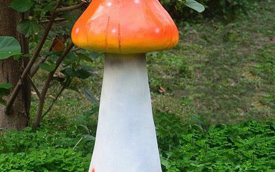 公园户外玻璃钢卡通彩绘蘑菇雕塑