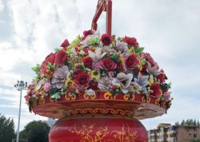 广场大型喜迎国庆天安门玻璃钢大花篮雕塑