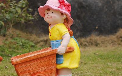 玻璃钢彩绘卡通娃娃花盆雕塑