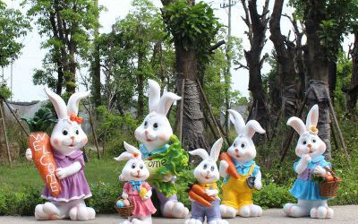 农场玻璃钢卡通兔子雕塑