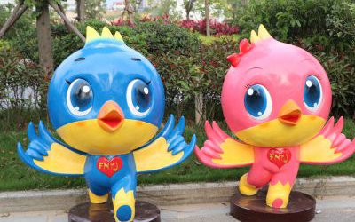 游乐园创意彩绘童趣幼儿园玻璃钢卡通鸽子雕塑