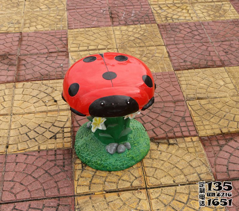 卡通甲壳虫座椅园林景区装饰品玻璃钢雕塑 卡通甲壳虫座椅园林景区装饰品玻璃钢雕塑