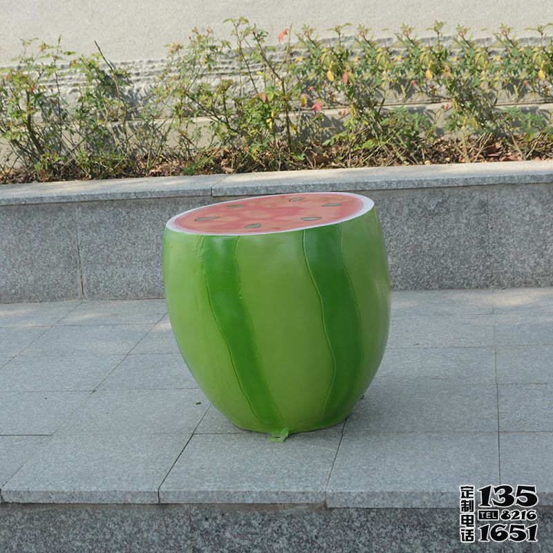 美陈摆件商场玻璃钢水果卡通西瓜座椅雕塑