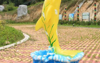 游乐园玻璃钢卡通海豚雕塑
