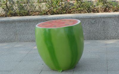 美陈摆件商场玻璃钢水果卡通西瓜座椅雕塑