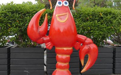 玻璃钢立式卡通小龙虾户外公园摆件