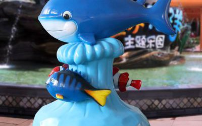 海洋公园玻璃钢卡通鲨鱼雕塑摆件
