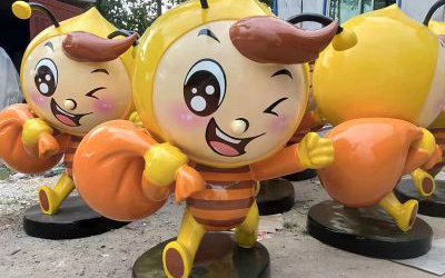 景区公园仿真背包玻璃钢卡通蜜蜂雕塑