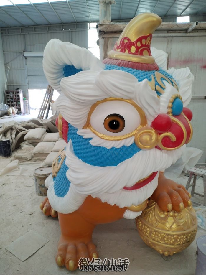 玻璃钢彩绘舞狮子雕塑