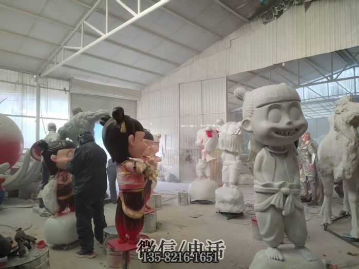 玻璃钢雕塑厂哪吒雕塑喷漆车间