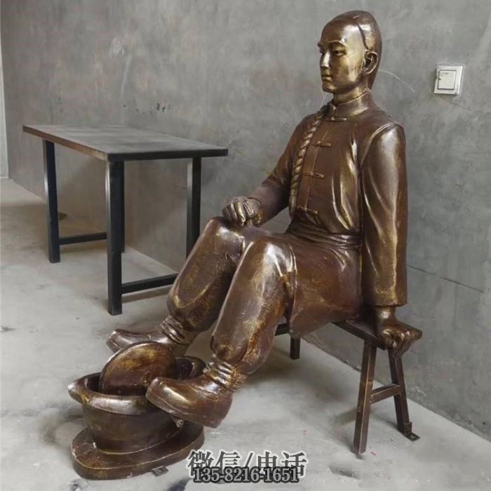 人物雕塑实拍图