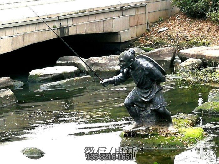 人物雕塑实拍图