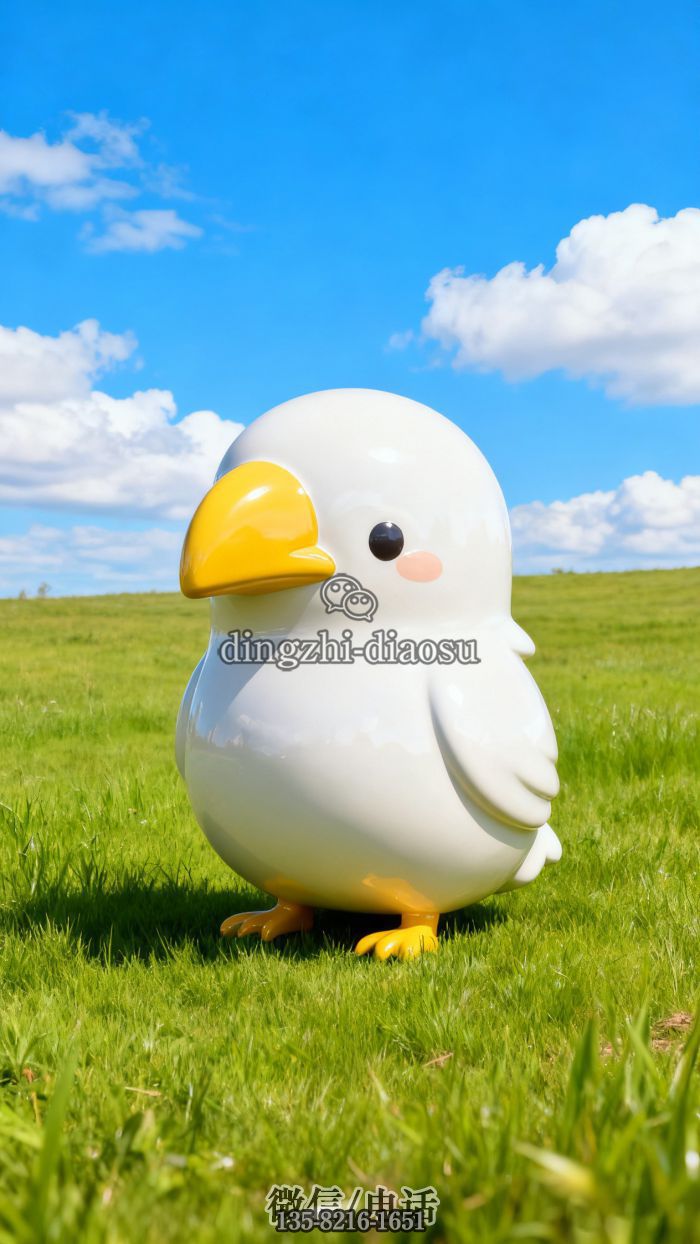 小鸡雕塑