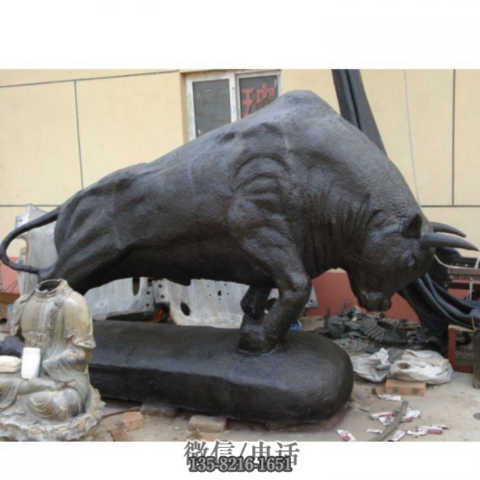 动物雕塑实拍图