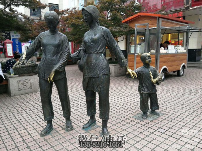 人物雕塑实拍图