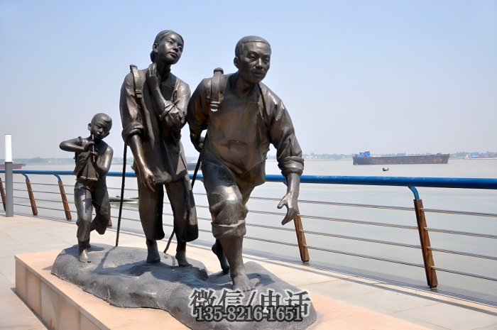 人物雕塑实拍图